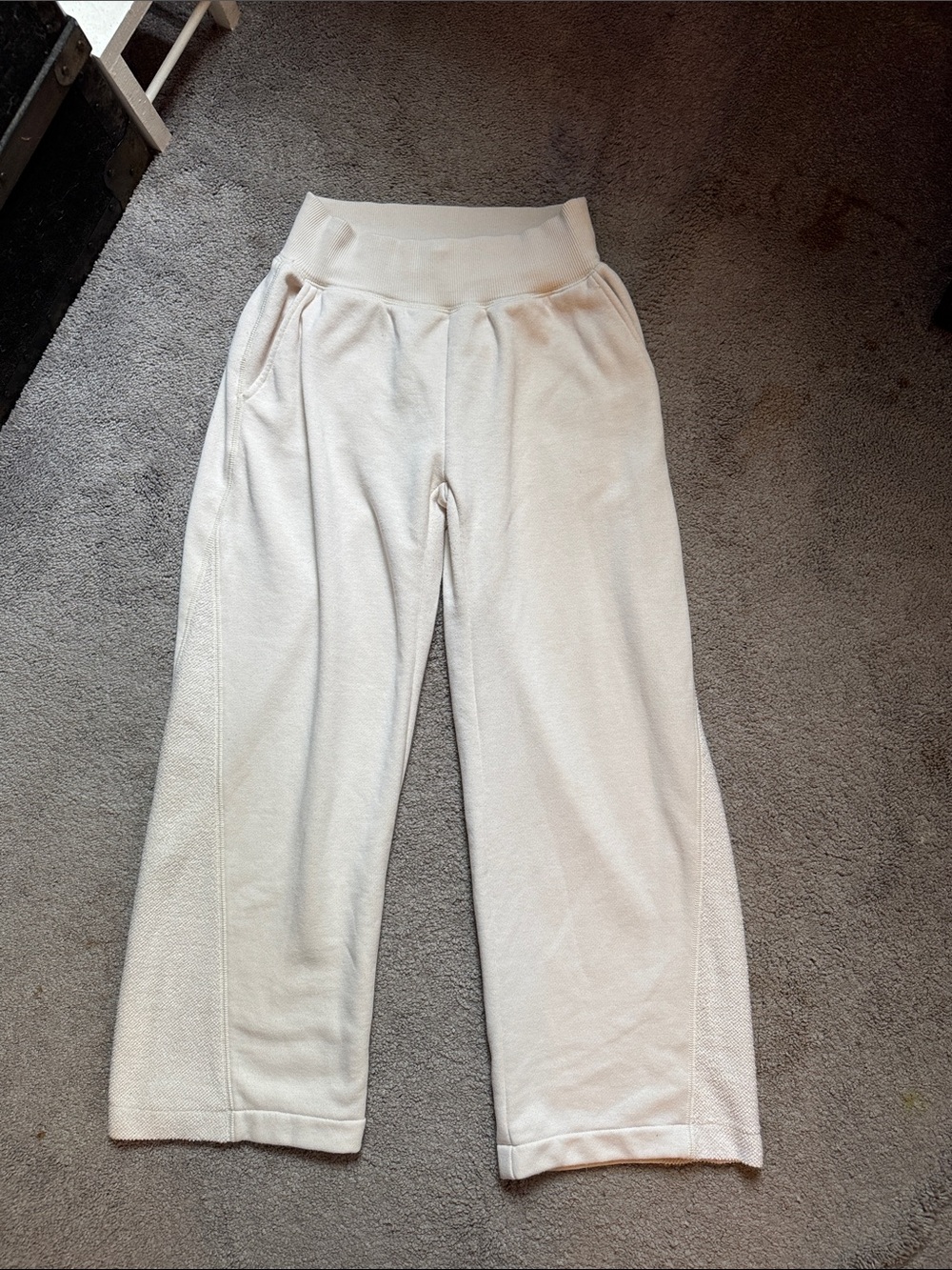 Aerie Cream Wide-Leg Sweatpant